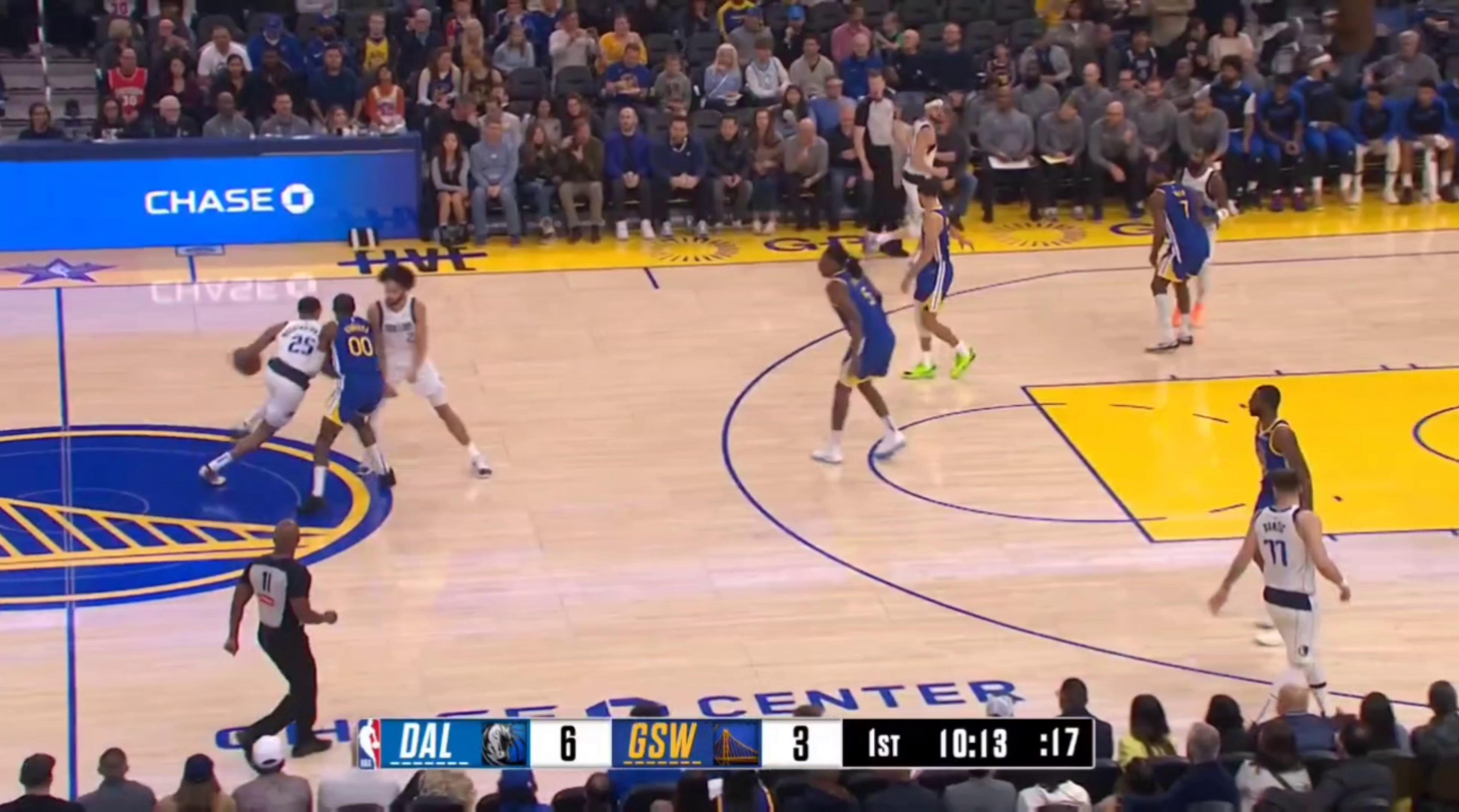 雷竞技直播关于东契奇连续七场比赛得分超过战术调整，雄鹿挑战极限！的信息